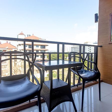 Sun Sky Resort Near Beach Jomtien Exterior foto