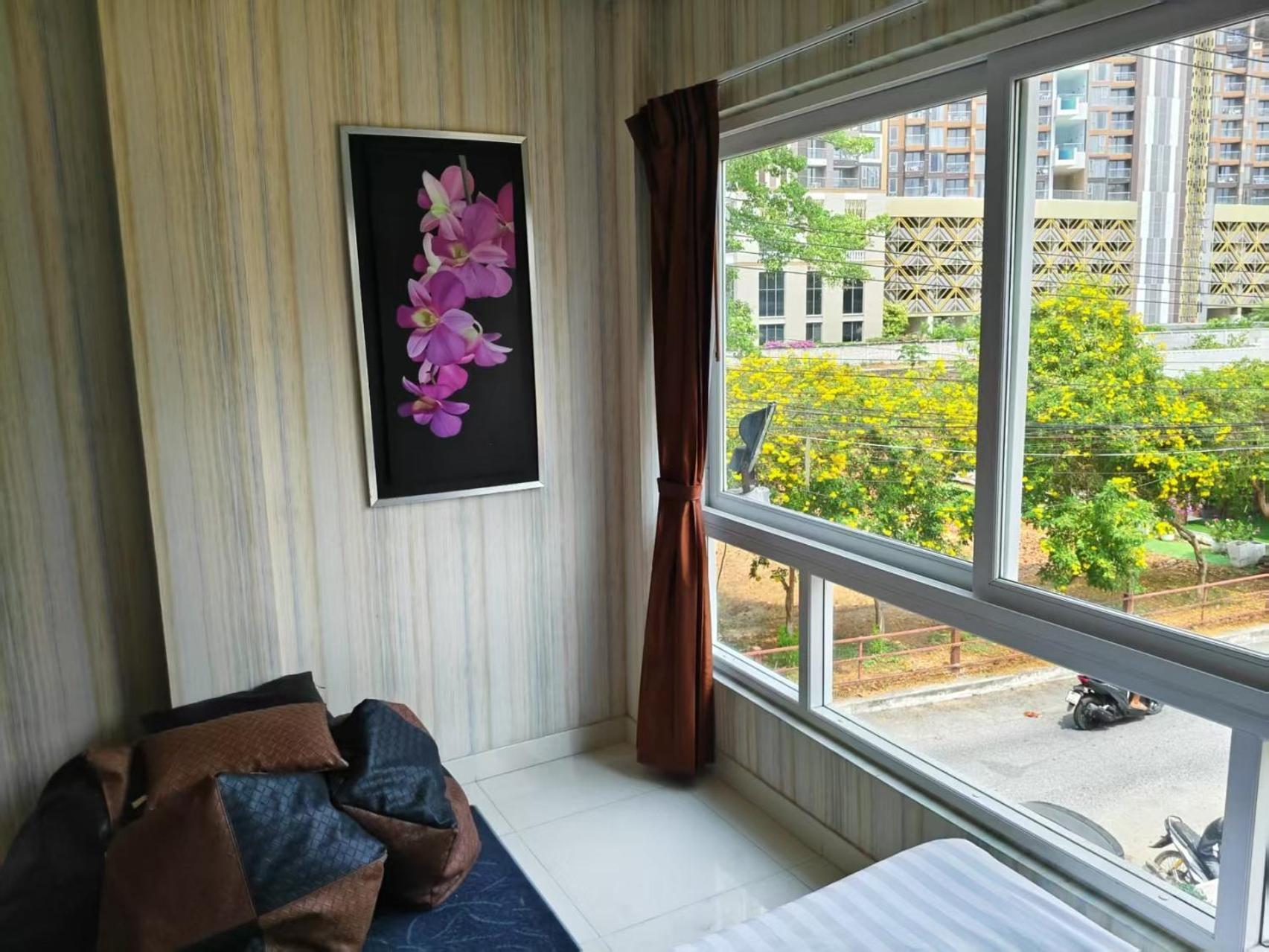 Sun Sky Resort Near Beach Jomtien Exterior foto