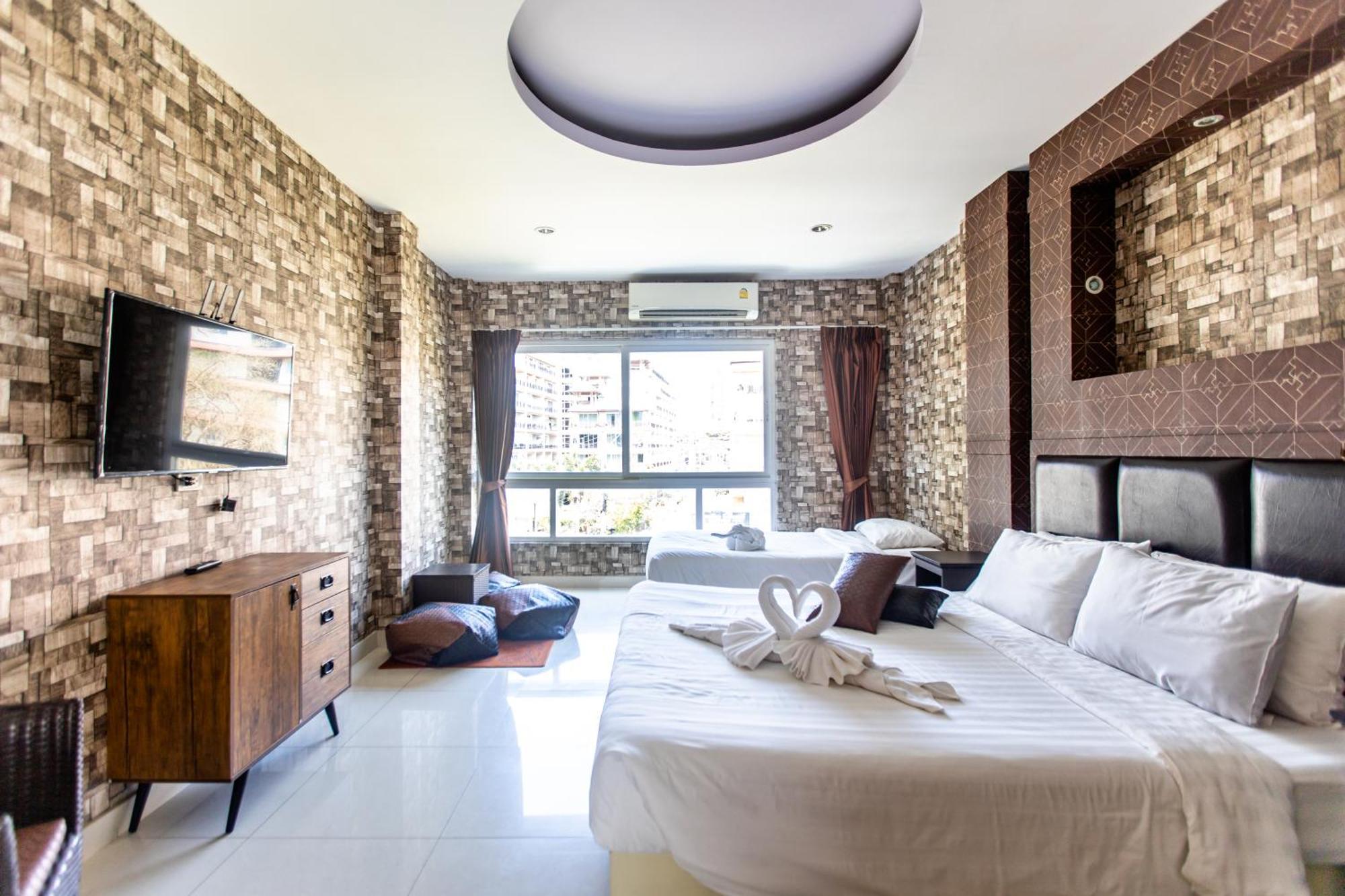 Sun Sky Resort Near Beach Jomtien Exterior foto