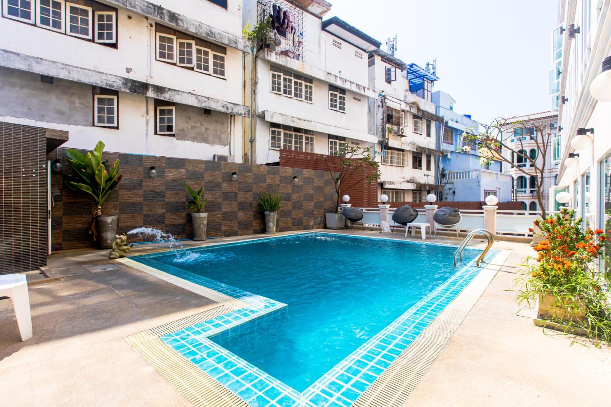 Sun Sky Resort Near Beach Jomtien Exterior foto